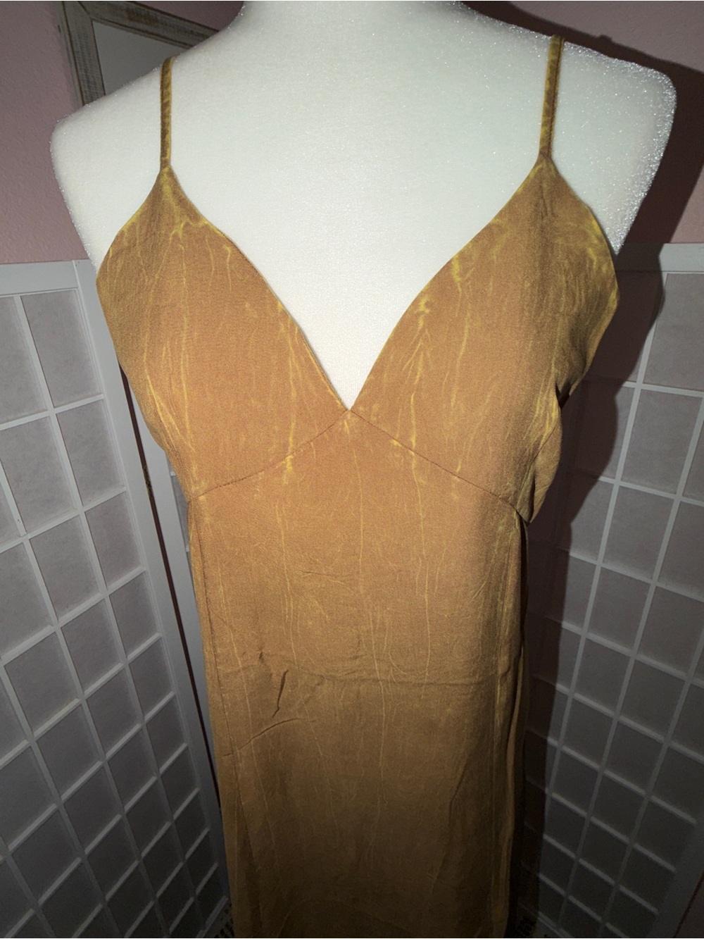 Zenana Mineral Washed Rayon Challis Cami Dress
New in poly bag - Picture 4 of 6